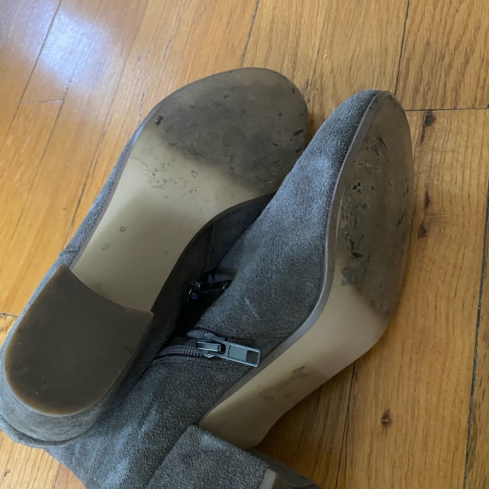 Steve Madden suede booties - Picture 2 of 4